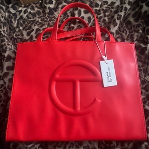 Medium Telfar shopping bag